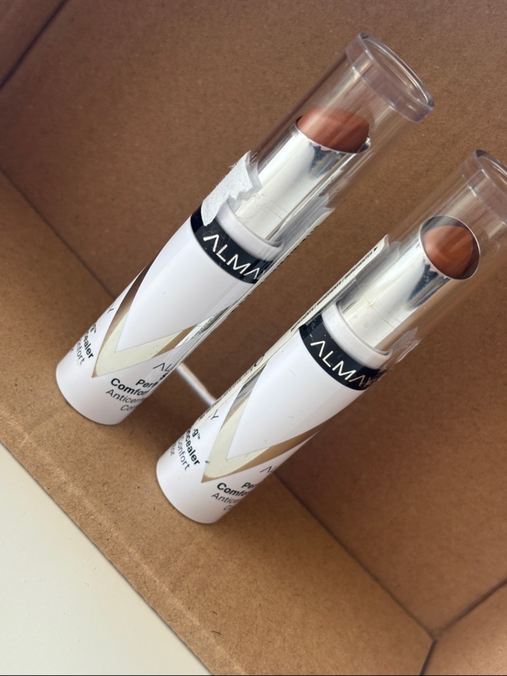 NWT 2 Almay Skin Perfecting Comfort Concealer #240 Dark